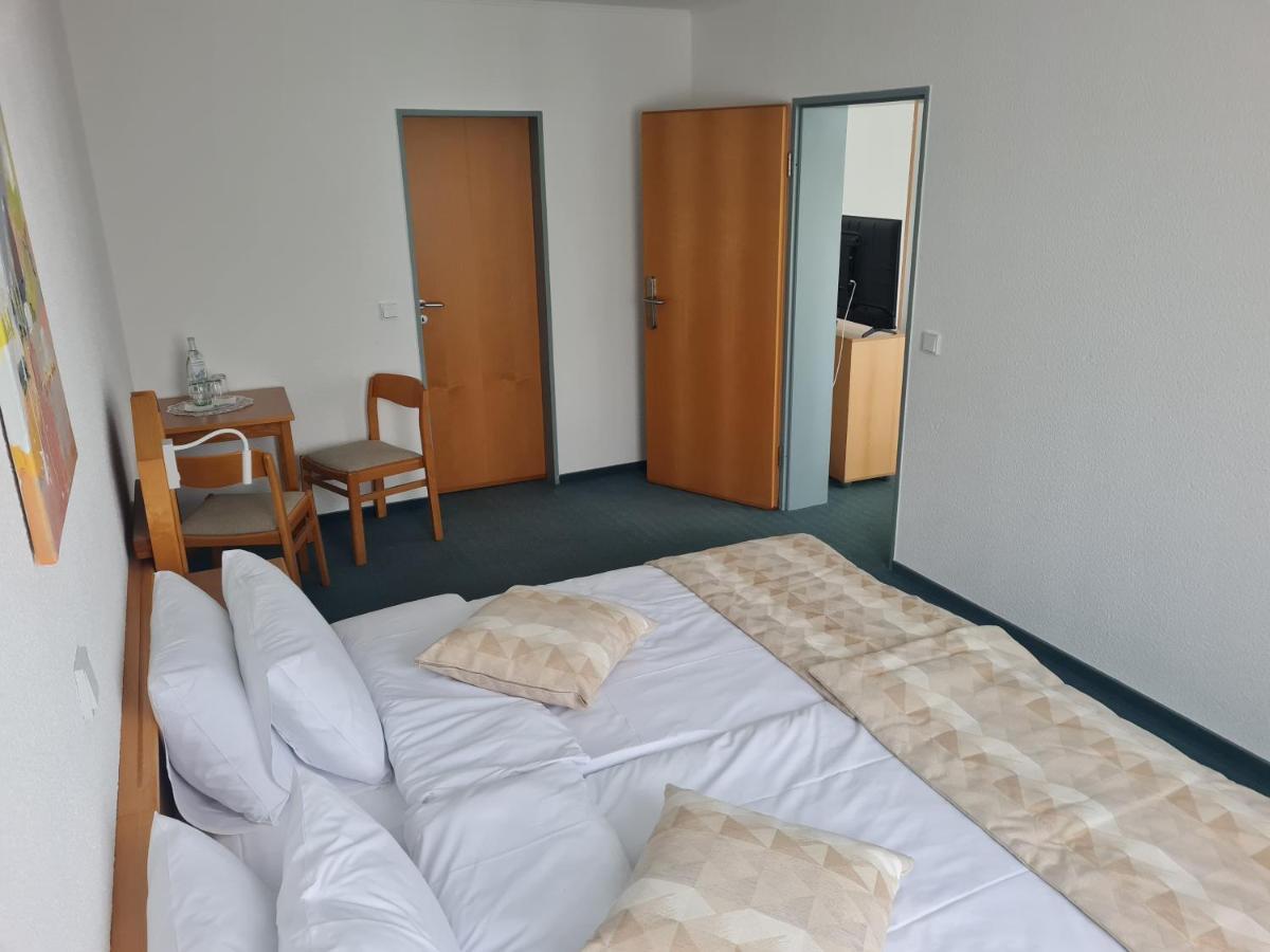 Hotel Bessunger Forst Rossdorf  Buitenkant foto