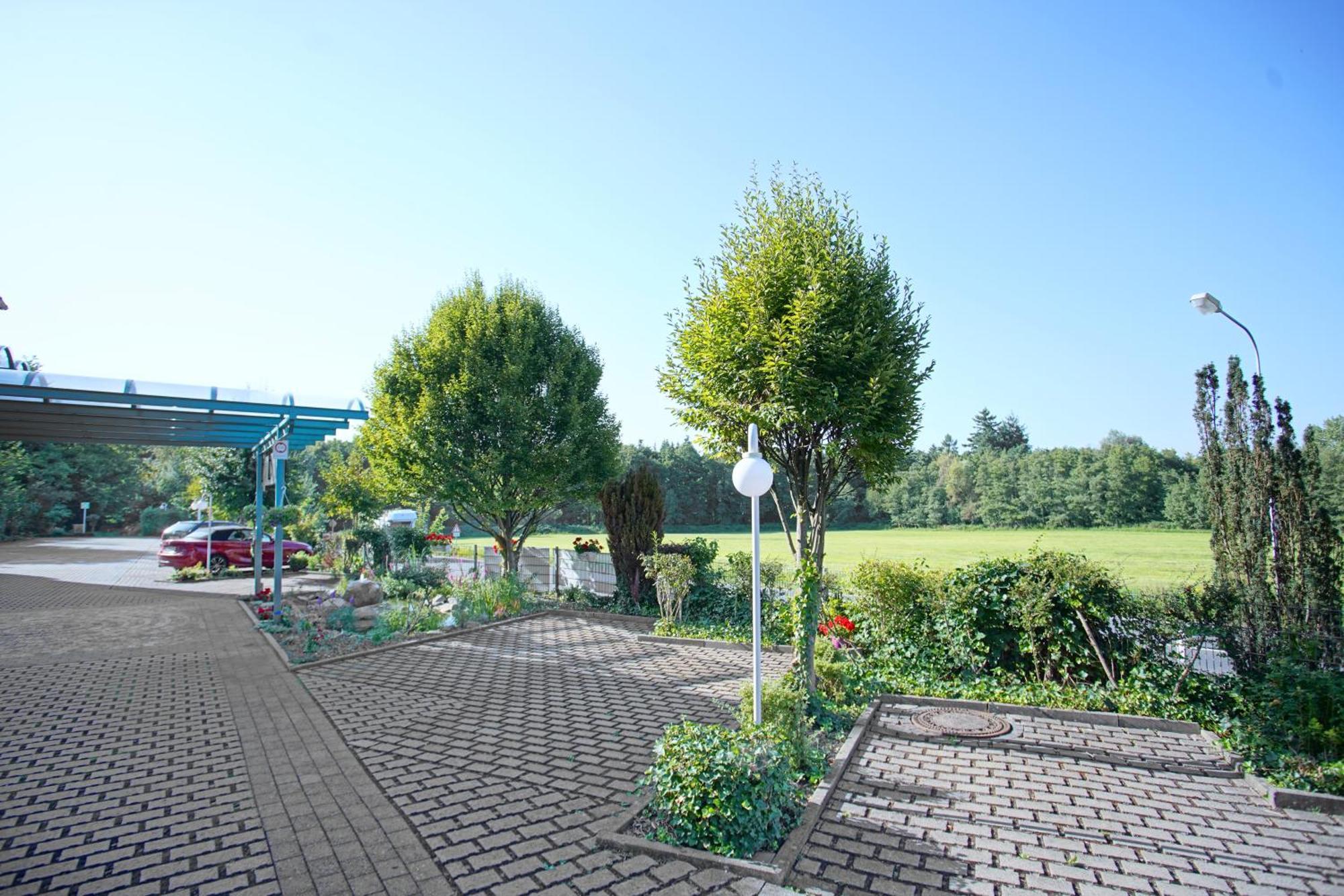 Hotel Bessunger Forst Rossdorf  Buitenkant foto