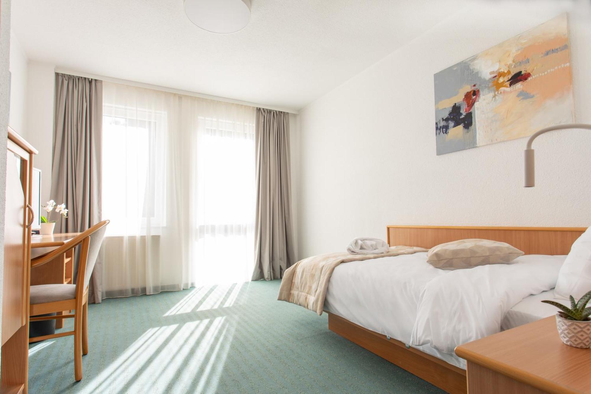 Hotel Bessunger Forst Rossdorf  Buitenkant foto